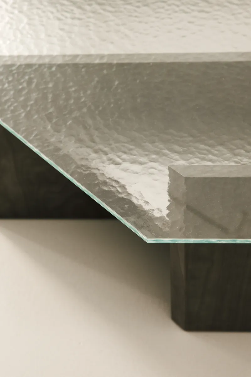 COFFEE TABLE — 5