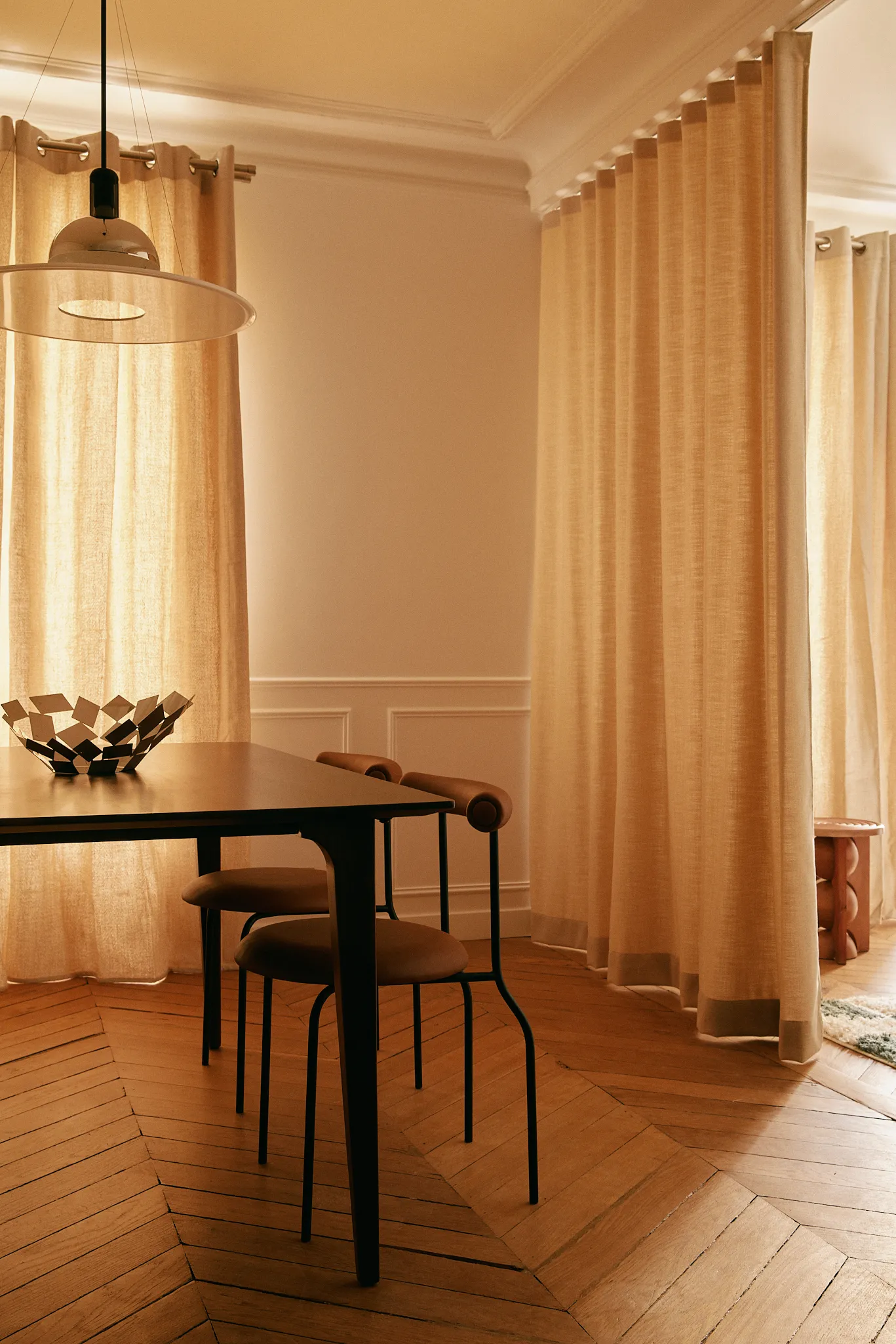 PRIVATE APARTMENT PARIS 7 — 5