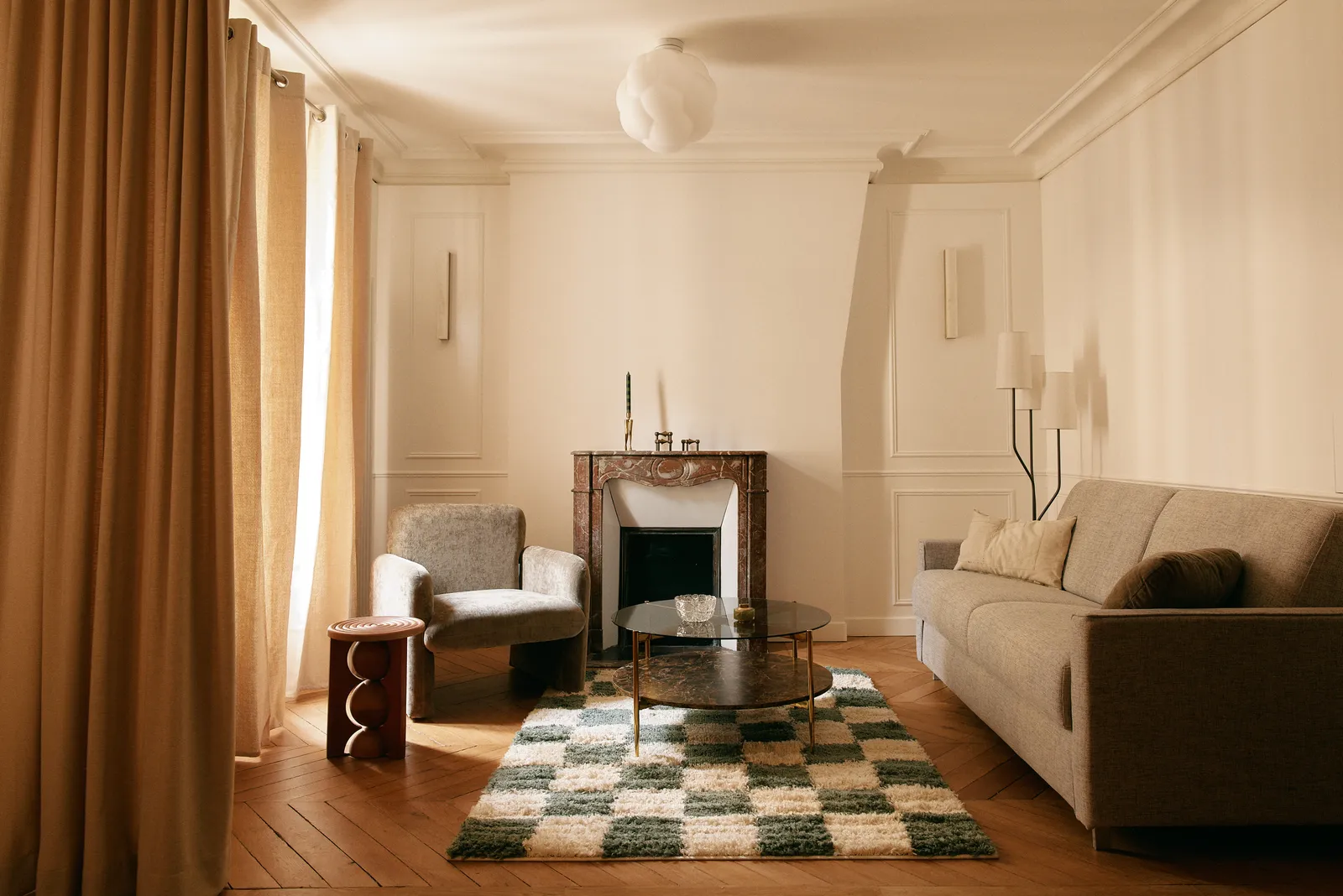 PRIVATE APARTMENT PARIS 7 — 1